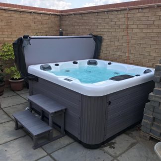 Hot tubs up to £4999